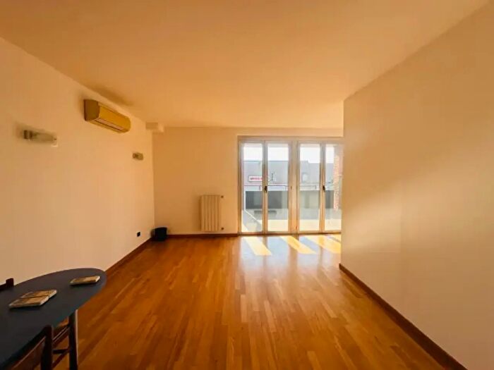 Appartamento trilocale in vendita in Via Cristoforo Colombo, Corsico