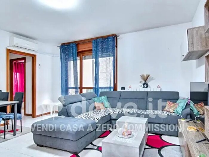 Appartamento trilocale in vendita in Via G Deledda, Cavernago