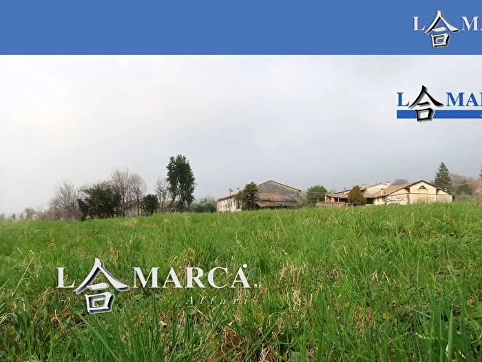 Casa con 7 locali in vendita in Pieve del Grappa