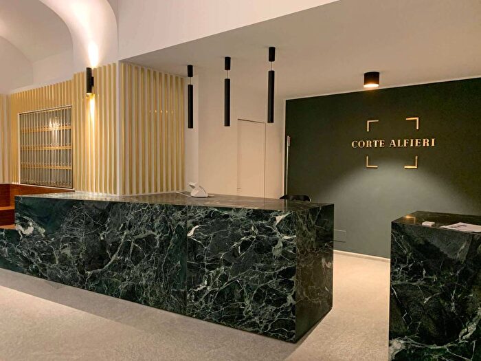Appartamento trilocale in affitto in via alfieri, Piazza Solferino, Torino