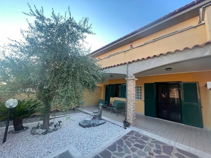 Casa con 5 locali in vendita in Via Jenne F, Anzio