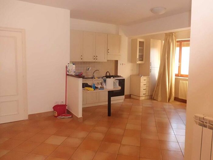 Appartamento trilocale in affitto in VIA DI COSTA BATOCCHI, Centro, Marino