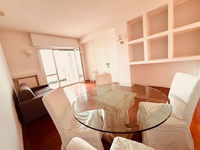 Appartamento trilocale in affitto in Corso Buenos Aires, Morgagni, Milano