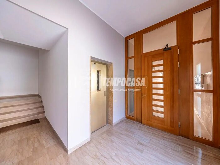 Appartamento quadrilocale in vendita in Viale IV Novembre, Treviso