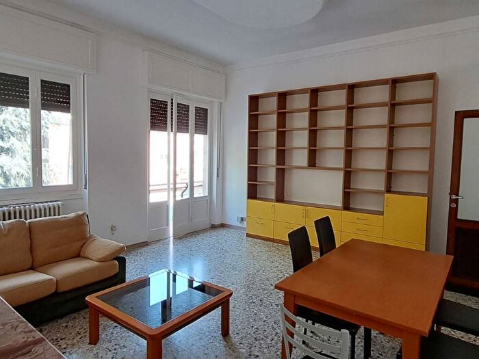 Appartamento bilocale in affitto in Via Dante Alighieri, Cesano Maderno