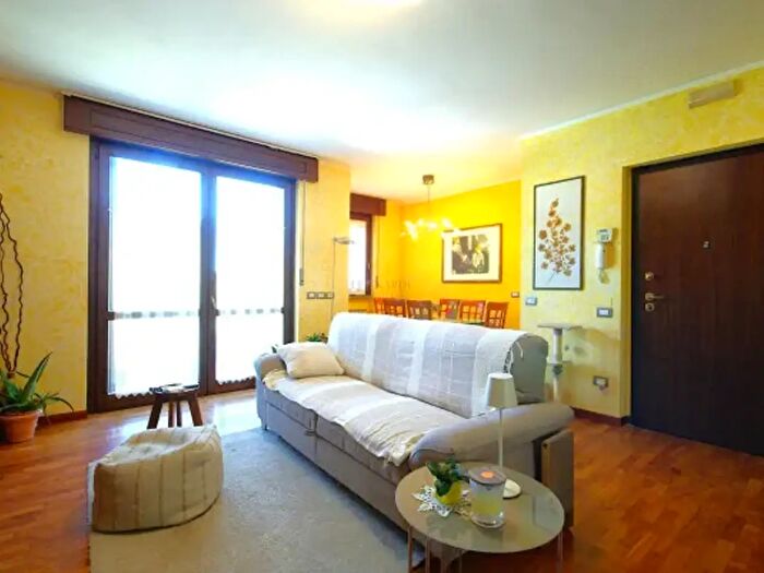 Appartamento con 6 locali in vendita in Via Il Gaia, Sansepolcro