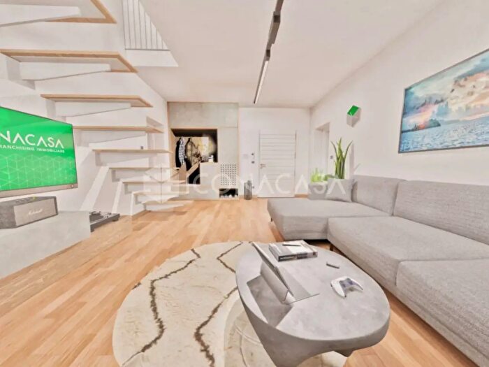 Appartamento con 5 locali in vendita in Via Nazionale, Liveri