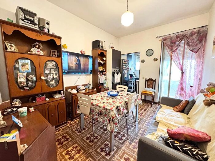 Appartamento trilocale in vendita in Via De Rubeis, Pinerolo