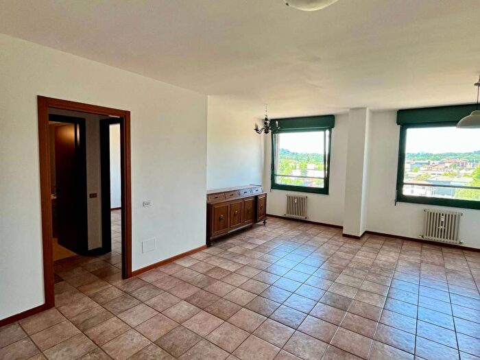 Appartamento bilocale in affitto in Via Belvedere, Camerlata Rebbio, Como