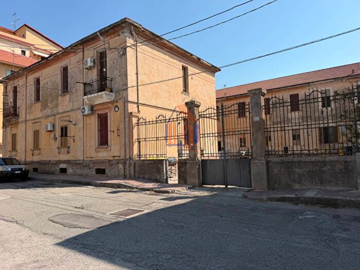 Appartamento bilocale in affitto in Piazza Venezia, Catanzaro Lido, Catanzaro