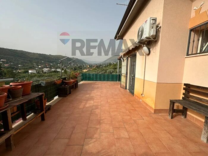 Casa quadrilocale in vendita in Fondo dAgostino Snc, Monreale