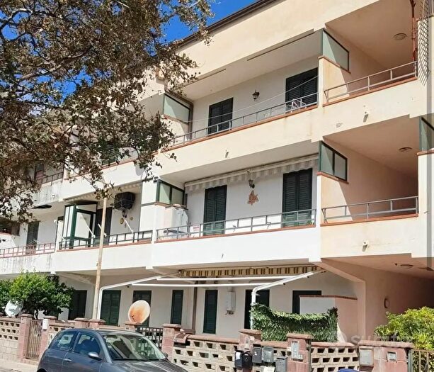 Appartamento bilocale in vendita in Via Rosate, Oliveri