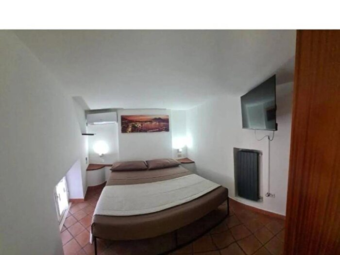 Appartamento bilocale in affitto in Vico Banchi Nuovi, Centro Storico, Napoli