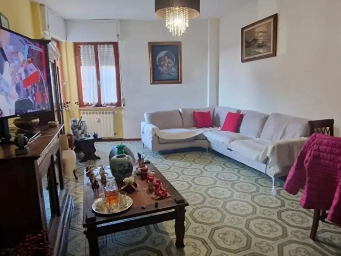 Appartamento quadrilocale in vendita in Carrara