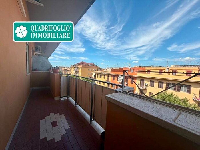 Casa quadrilocale in affitto in Via Antonio Baldissera, Casal Bertone, Roma