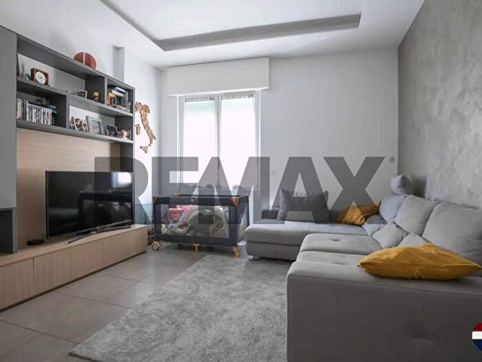 Appartamento con 5 locali in vendita in Via Giacomo Puccini a, Genova