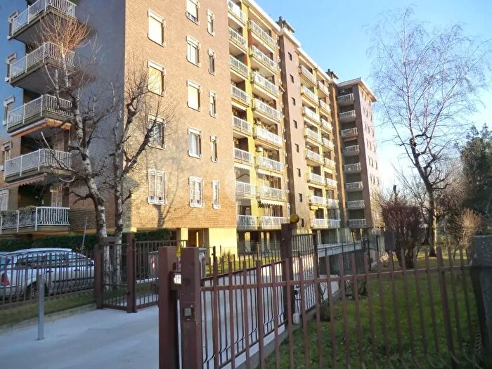 Appartamento quadrilocale in vendita in Via Maria Montessori, Paderno Dugnano