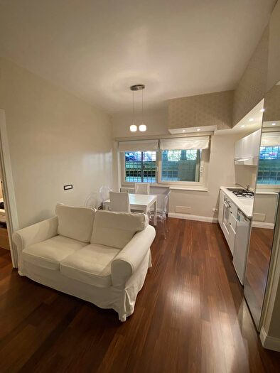 Appartamento bilocale in vendita in Largo Messico, Roma