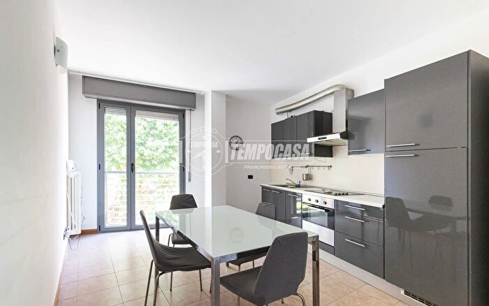 Appartamento bilocale in vendita in Via General Cantore, Inverigo