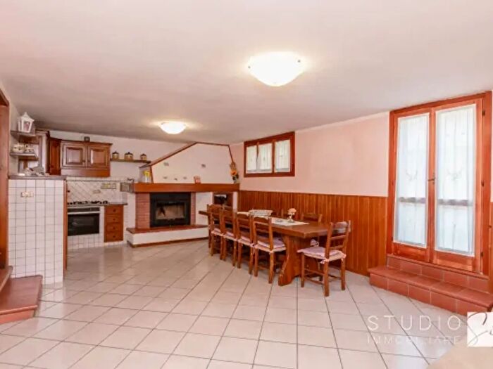 Appartamento con 5 locali in vendita in Via Antonio Pacinotti, Montale