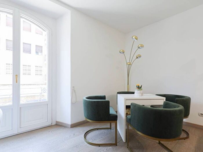 Appartamento bilocale in affitto in Via Bramante, Arena, Milano