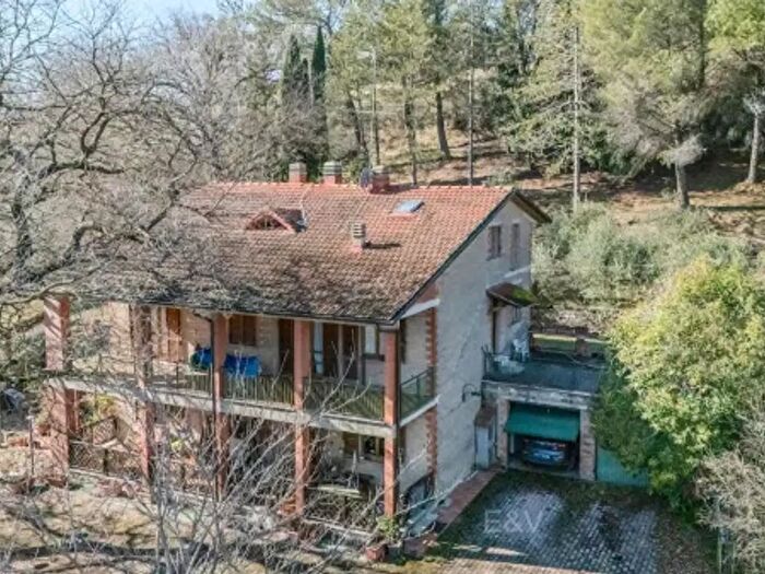 Casa con 6 locali in vendita in Strada San Giovanni di Prugneto, Perugia