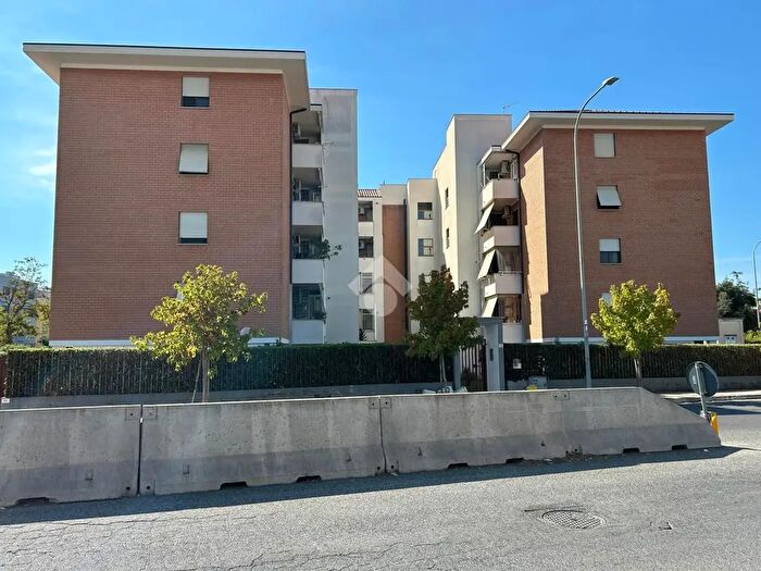 Appartamento quadrilocale in vendita in Via Pablo Picasso, Latina