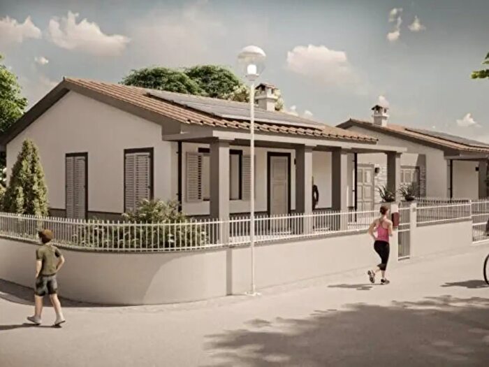 Casa con 7 locali in vendita in Via del Serragliolo, Agliana