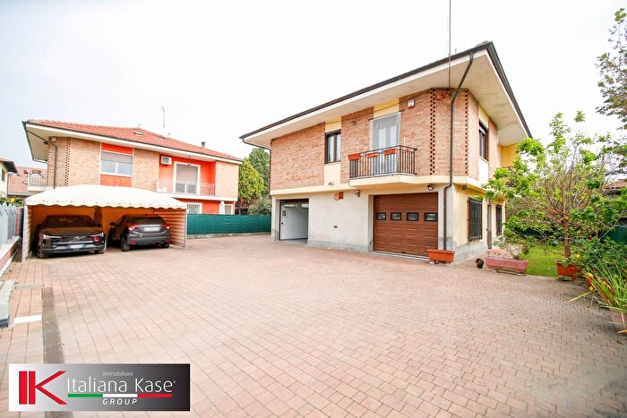 Casa con 5 locali in vendita in Corso Torino, Caluso