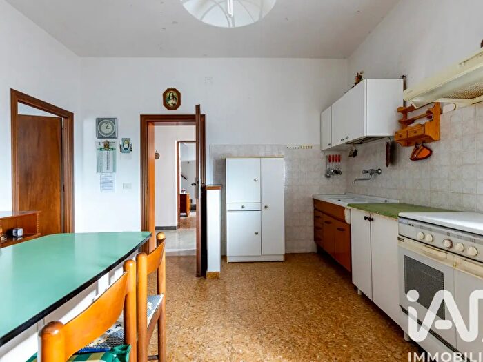 Appartamento con 7 locali in vendita in Via Solferino, Terricciola