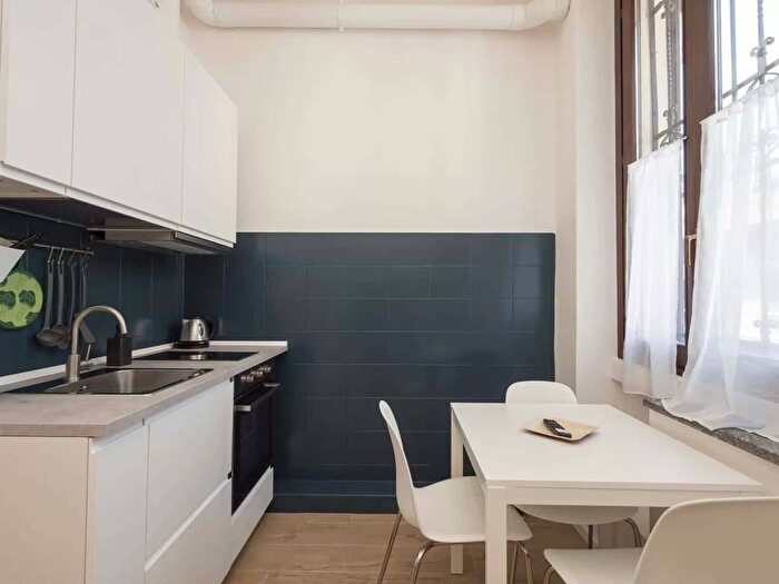 Appartamento monolocale in affitto in Via Accademia, Casoretto, Milano