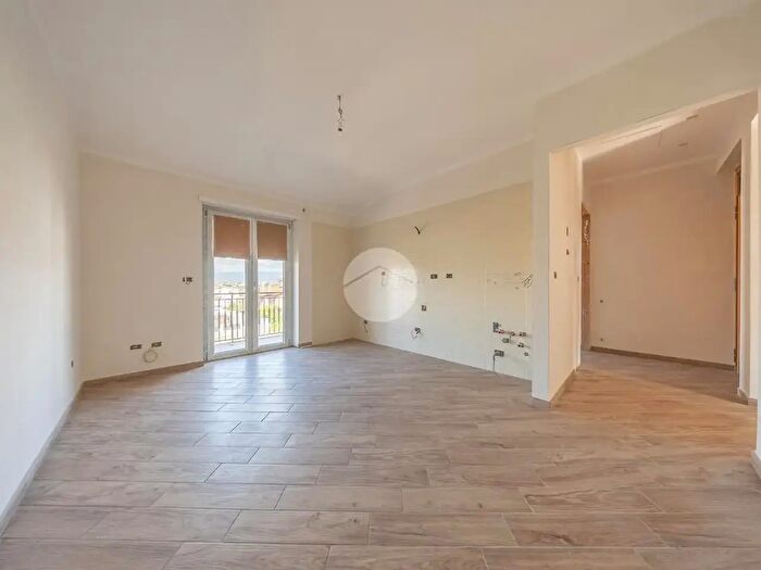 Appartamento trilocale in vendita in Via Fosso dellOsa, Roma