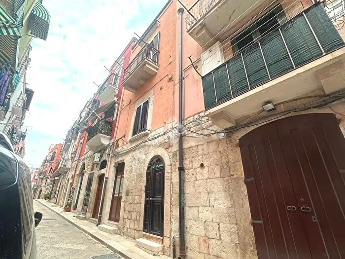 Casa con 6 locali in vendita in Via Via Marino Sante, Barletta