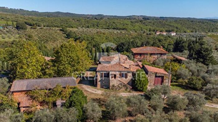 Casa con 6 locali in vendita in Strada della Magione, Monteriggioni