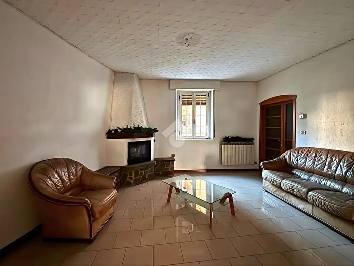 Casa quadrilocale in vendita in Via SMaria, Berzo Inferiore