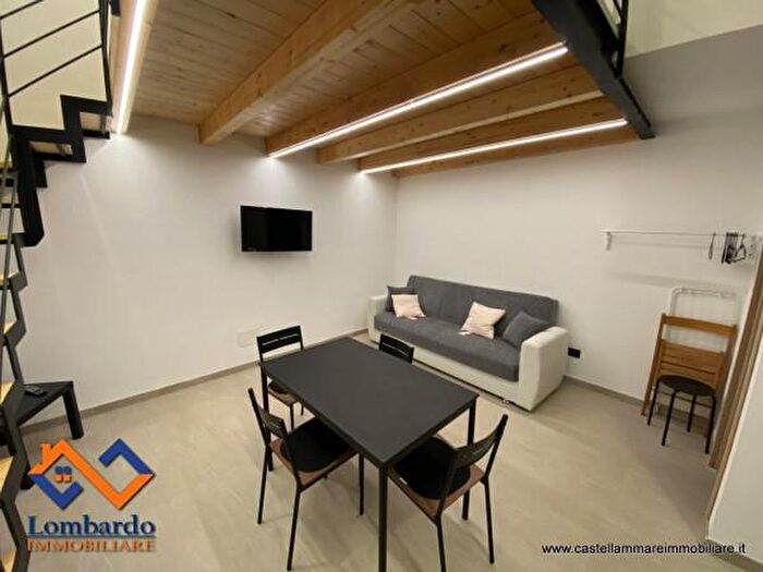 Casa quadrilocale in vendita in Via Camillo Benso di Cavour, Castellammare Del Golfo