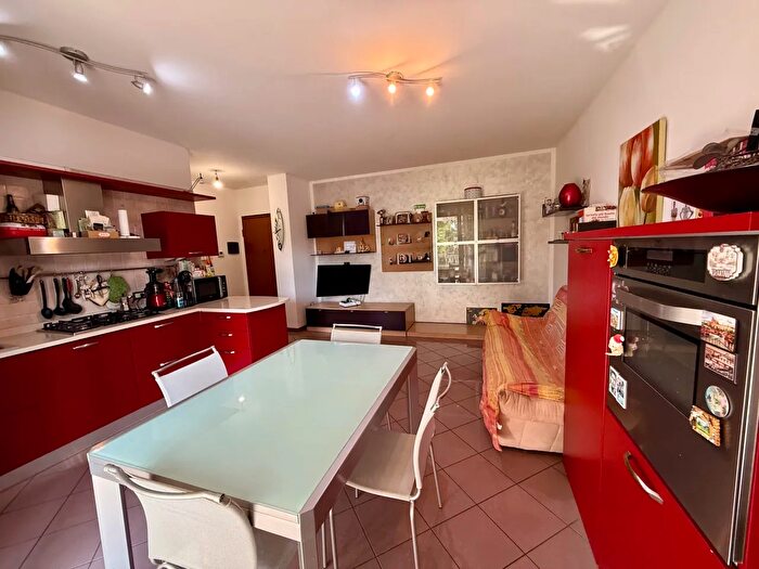 Appartamento trilocale in vendita in Via Pietro Nenni, Ospedaletto Euganeo