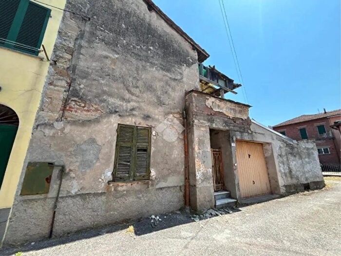 Casa quadrilocale in vendita in Via Italia, Vignole Borbera