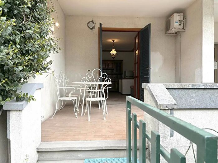 Appartamento con 5 locali in vendita in Viareggio