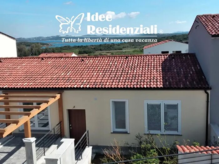 Casa trilocale in vendita in Santa Teresa Gallura