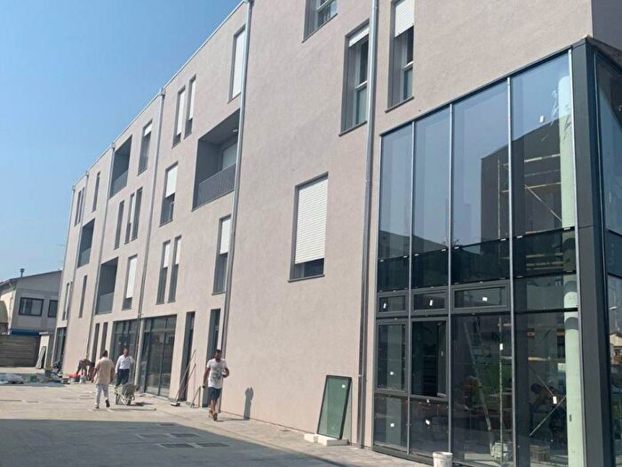 Appartamento trilocale in affitto in Via Nicolò Biondo, Villaggio Giardino, Modena
