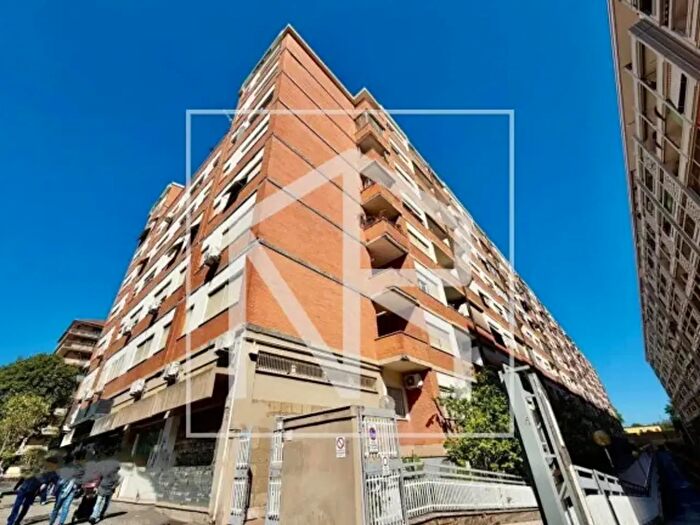 Appartamento bilocale in vendita in Via Pisino, Roma