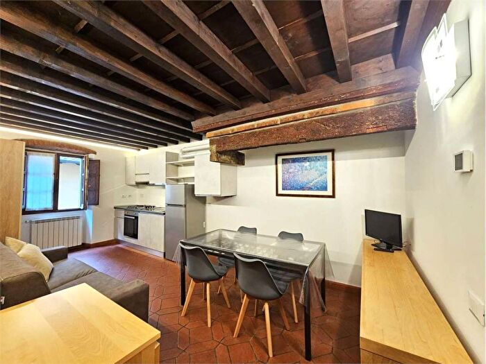 Appartamento bilocale in affitto in Via Delle Burella, Signoria Uffizi, Firenze