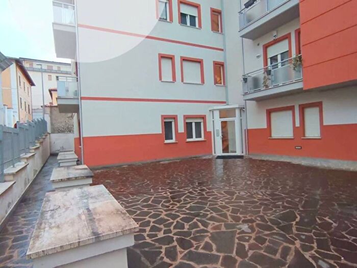 Appartamento con 5 locali in affitto in Via dei Merletti, Duomo Fontana Luminosa, LAquila