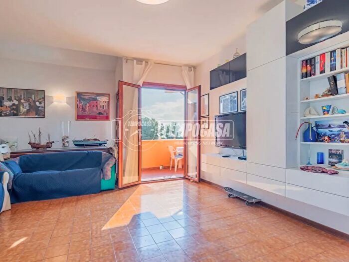 Appartamento trilocale in vendita in Via delle Naiadi, Ladispoli