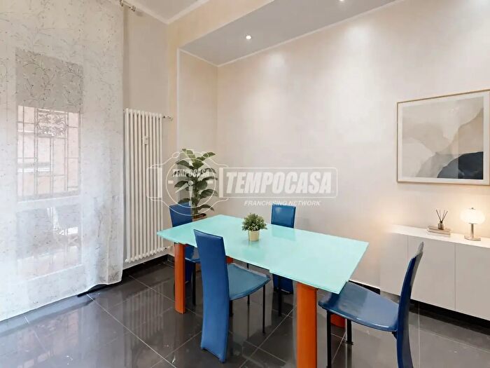 Appartamento trilocale in vendita in Via Palli, Magenta