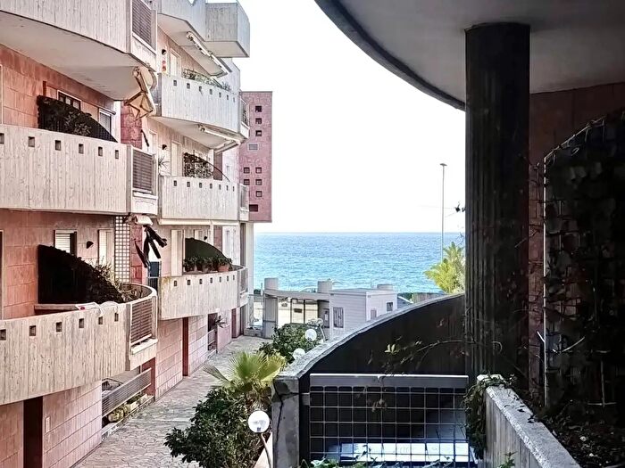 Appartamento trilocale in vendita in Via Salento, Gallipoli