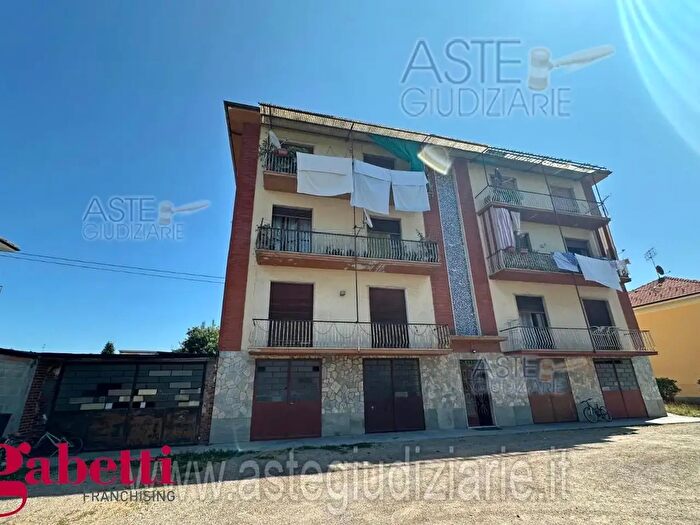 Appartamento quadrilocale in vendita in Vicolo Papa Giovanni XXIII, Sanfre'