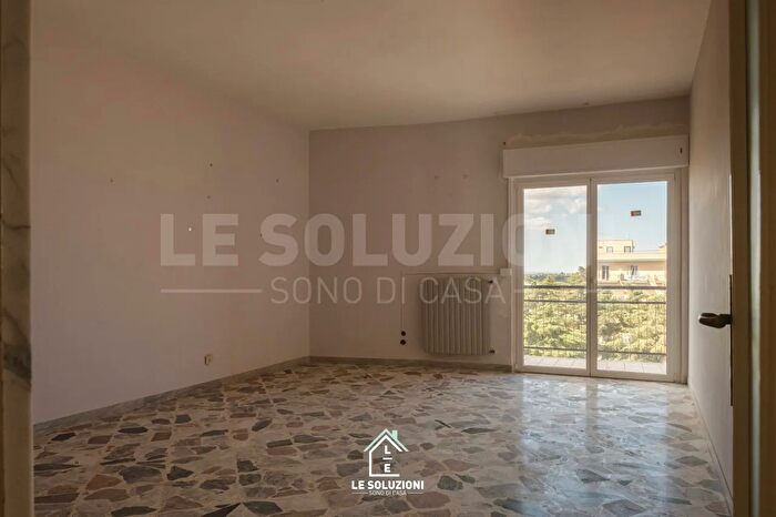 Appartamento quadrilocale in vendita in Via Conversano, Putignano