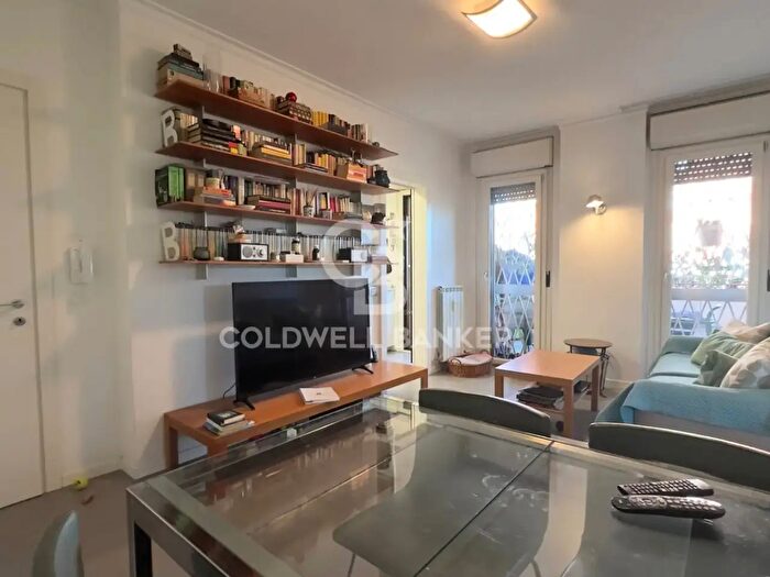 Appartamento quadrilocale in vendita in Via Deserto dei Gobi, Roma